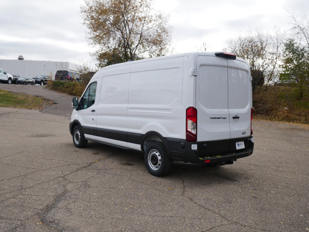 2026 Ford Transit Cargo Van photo 4
