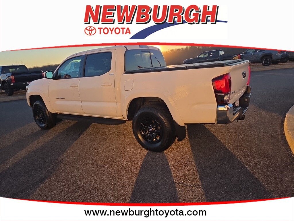 2021 Toyota Tacoma SR5 V6 photo 3