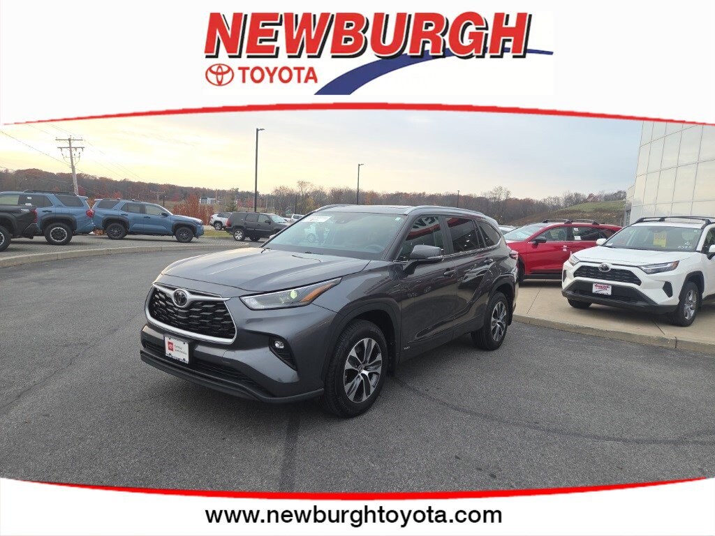 Certified 2025 Toyota Highlander Hybrid XLE SUV