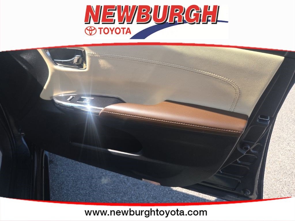 2016 Toyota Avalon XLE - Photo 17