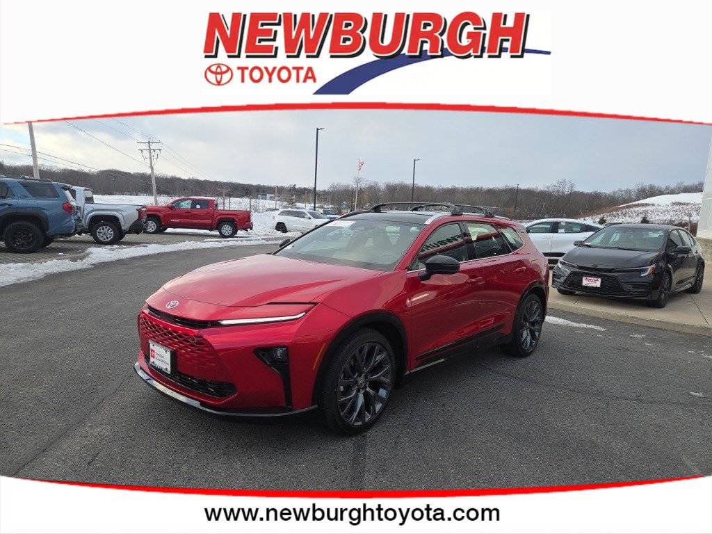 2025 Toyota Crown Signia Limited's photo