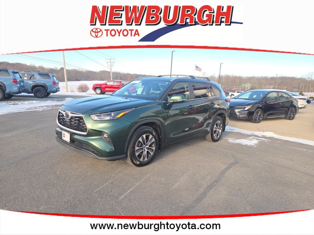 2023 Toyota Highlander XLE's photo