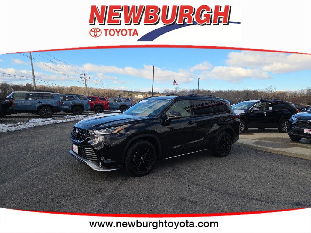 2023 Toyota Highlander L's photo