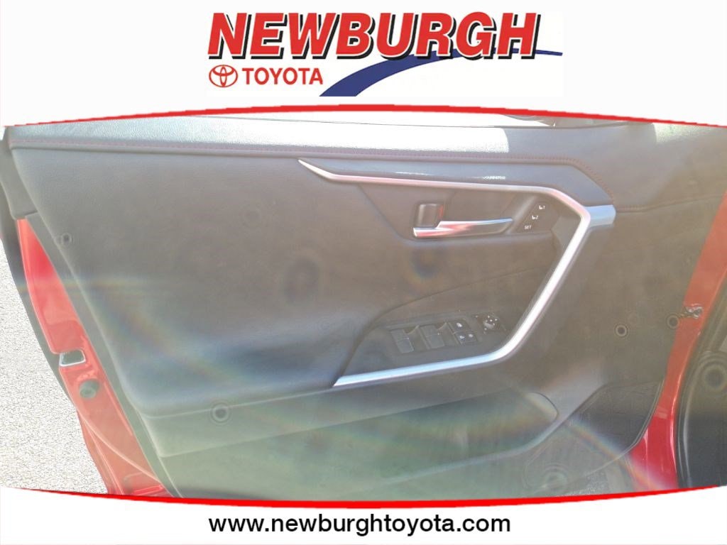 2023 Toyota RAV4 XSE - Photo 15