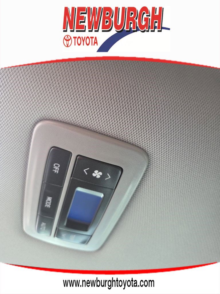 2020 Toyota Sienna SE Premium - Photo 20