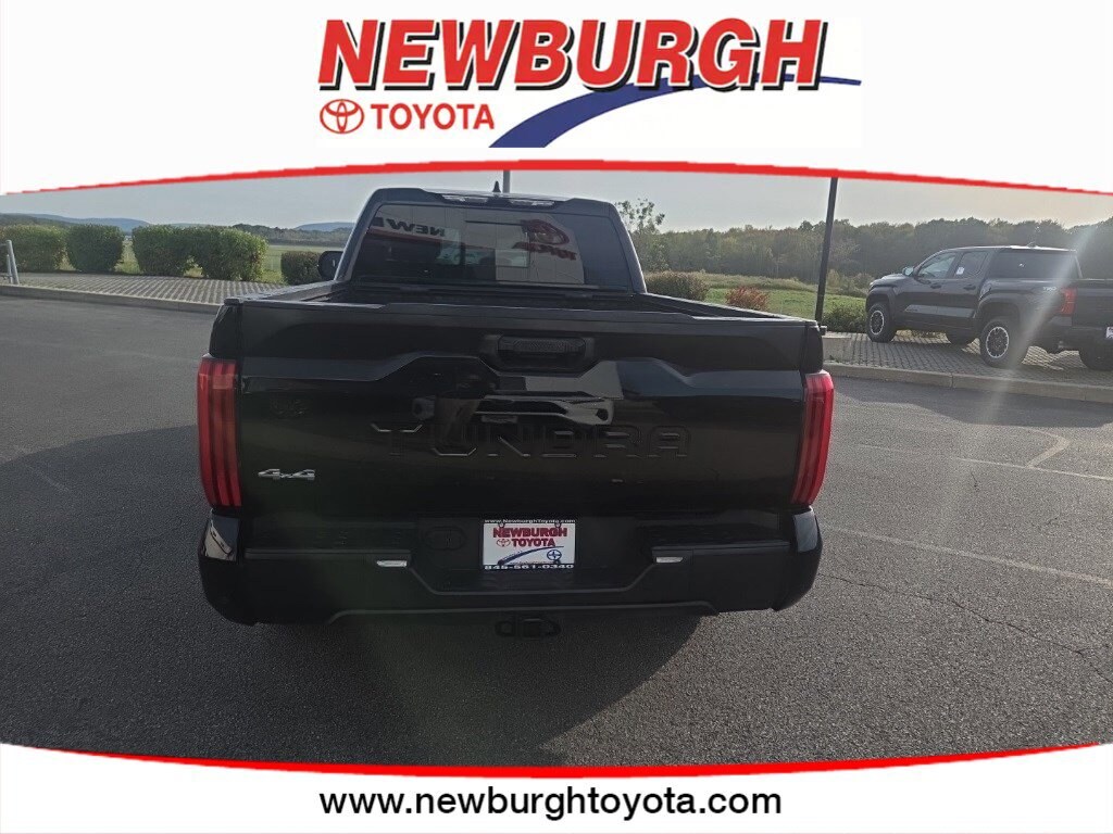 2022 Toyota Tundra SR5 photo 2