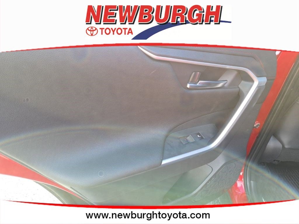 2023 Toyota RAV4 XSE - Photo 16