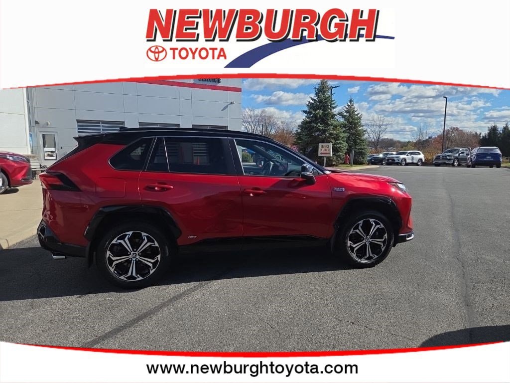 2023 Toyota RAV4 XSE - Photo 6