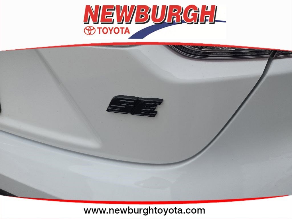 2024 Toyota Corolla SE - Photo 13