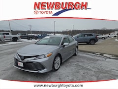 2020 Toyota Camry Hybrid XLE Sedan