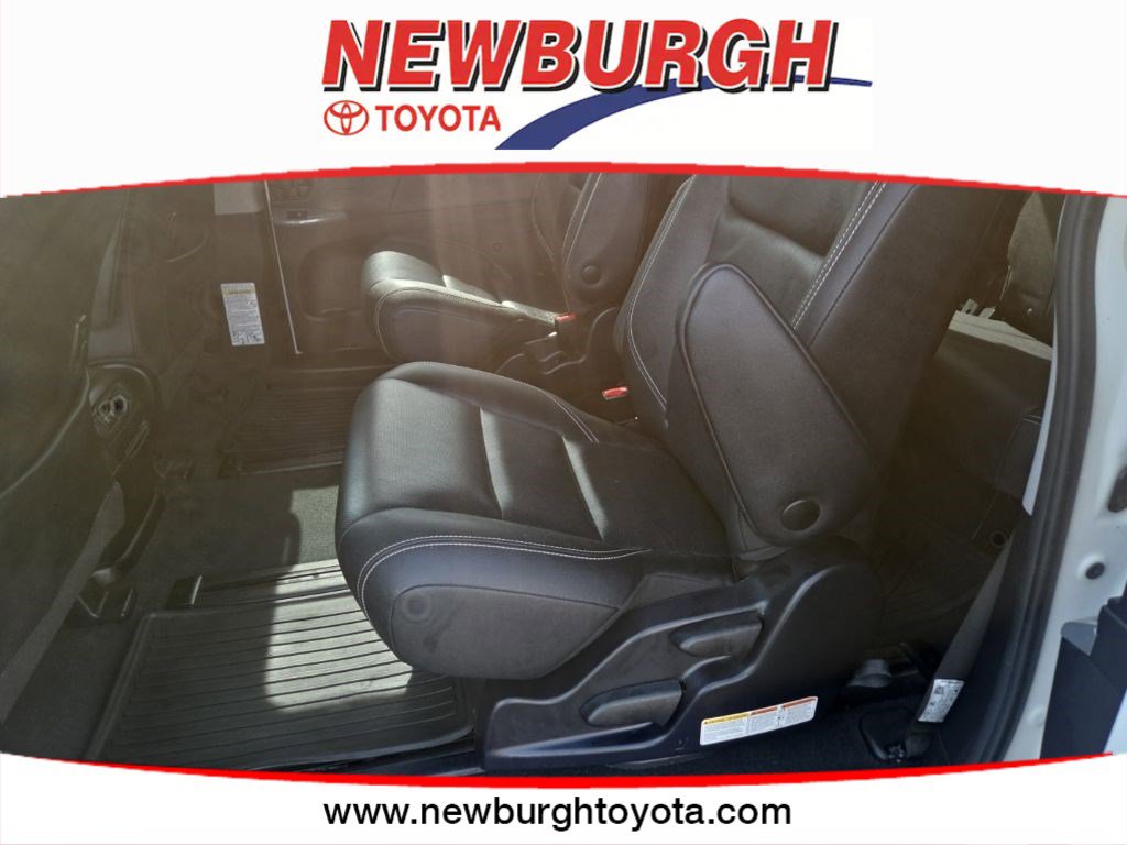2020 Toyota Sienna SE Premium - Photo 22
