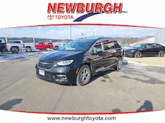 2022 Chrysler Pacifica Limited Van Passenger Van