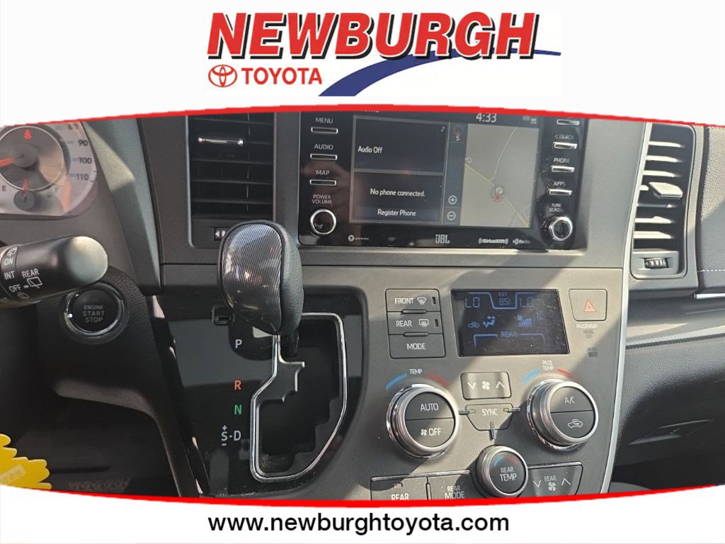 2020 Toyota Sienna SE Premium - Photo 29
