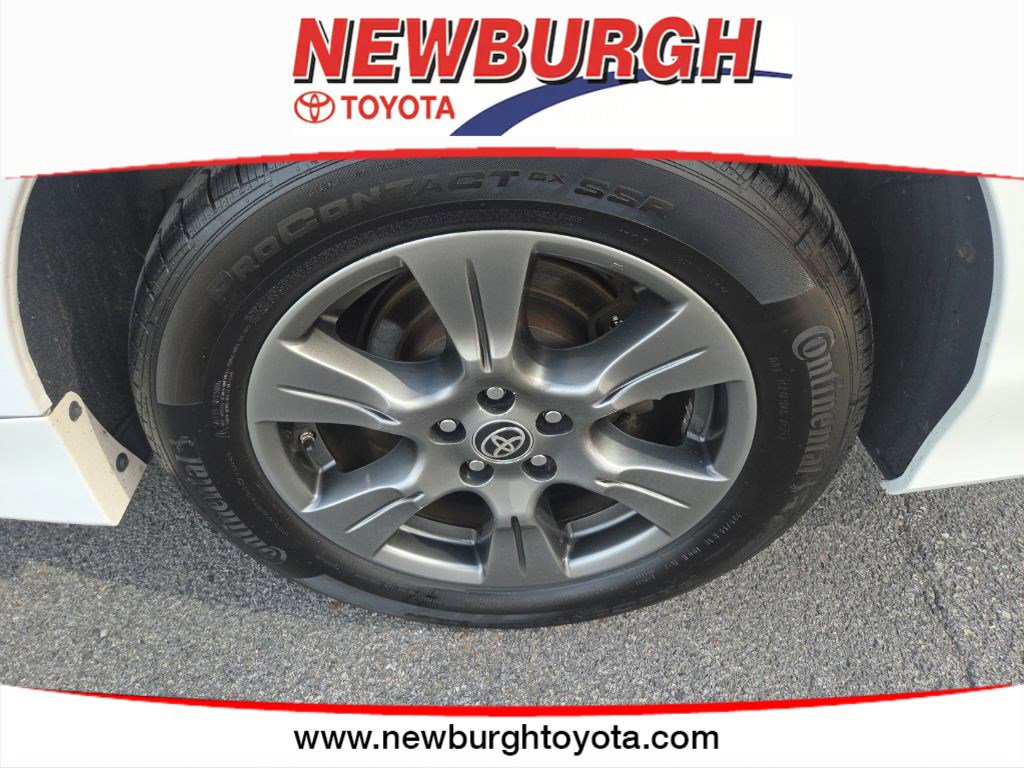 2020 Toyota Sienna SE Premium - Photo 14