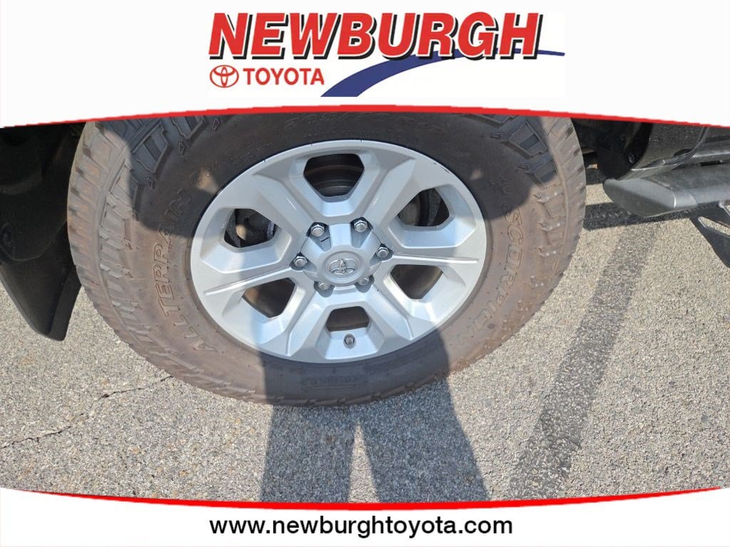 2021 Toyota 4Runner SR5 - Photo 11