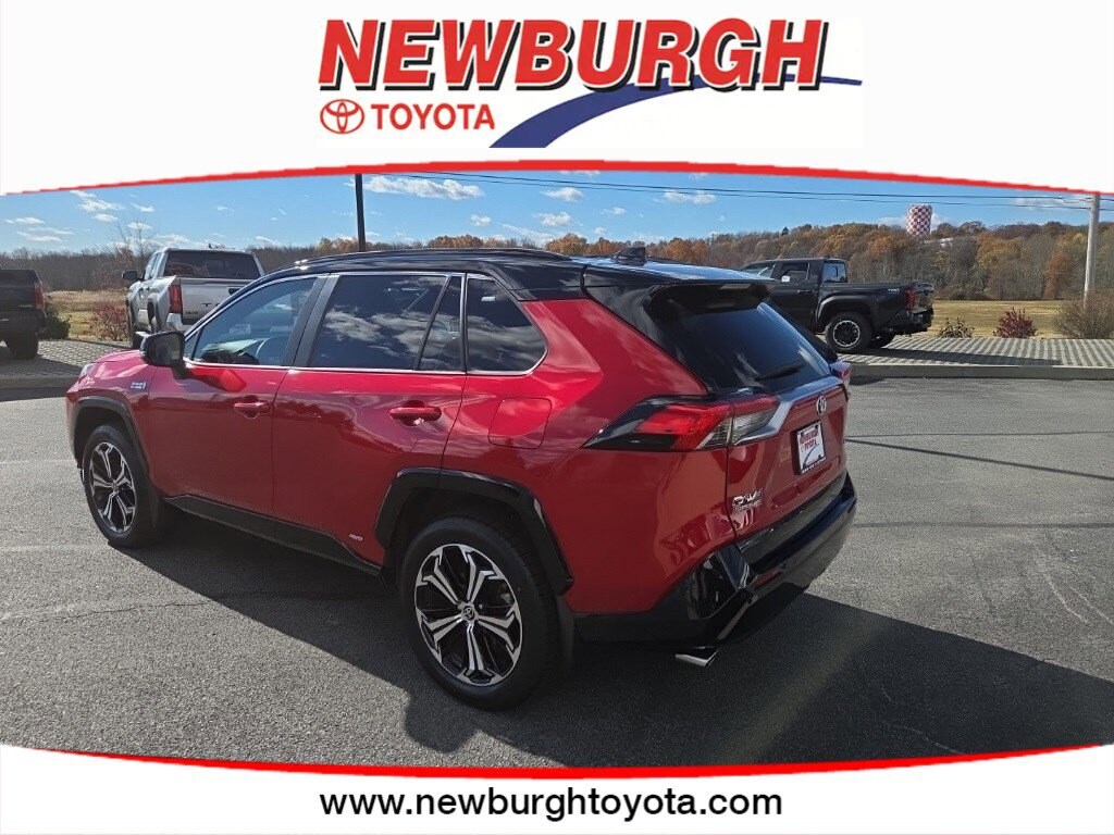 2023 Toyota RAV4 Prime XSE Premium photo 3