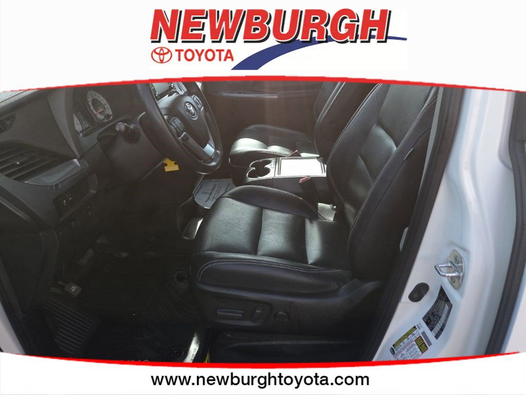 2020 Toyota Sienna SE Premium - Photo 26