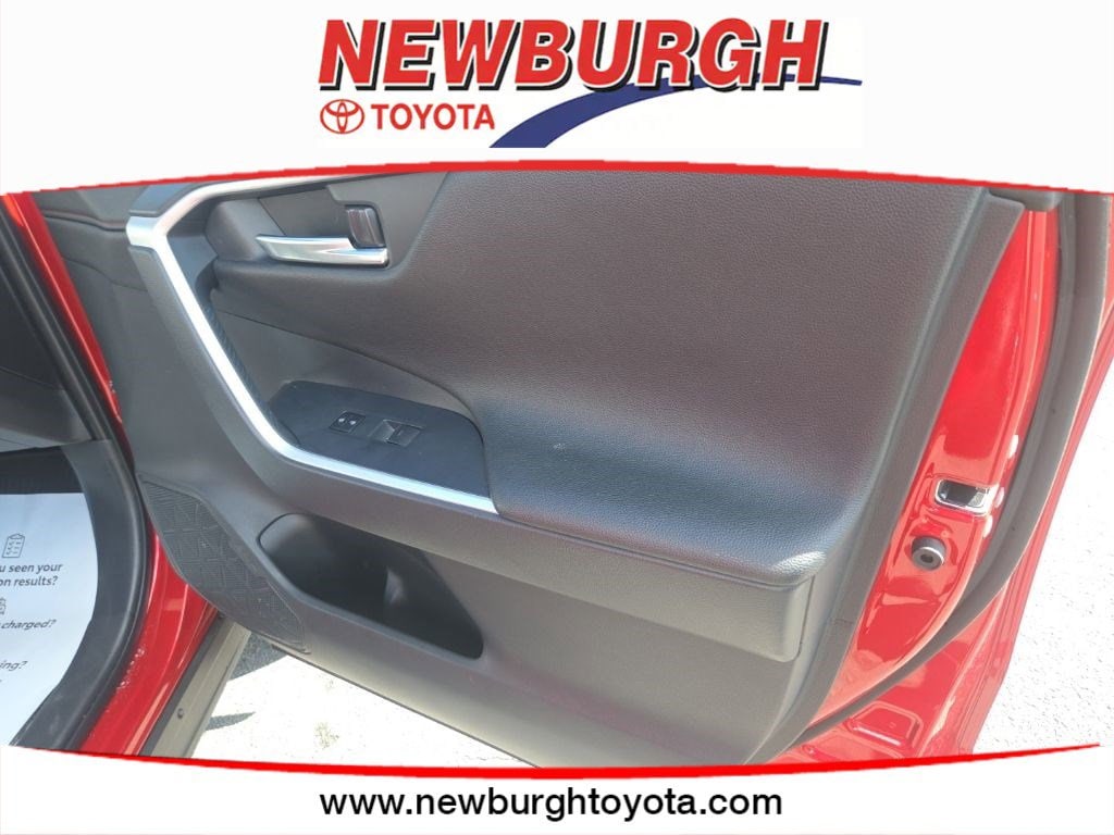 2023 Toyota RAV4 XSE - Photo 21