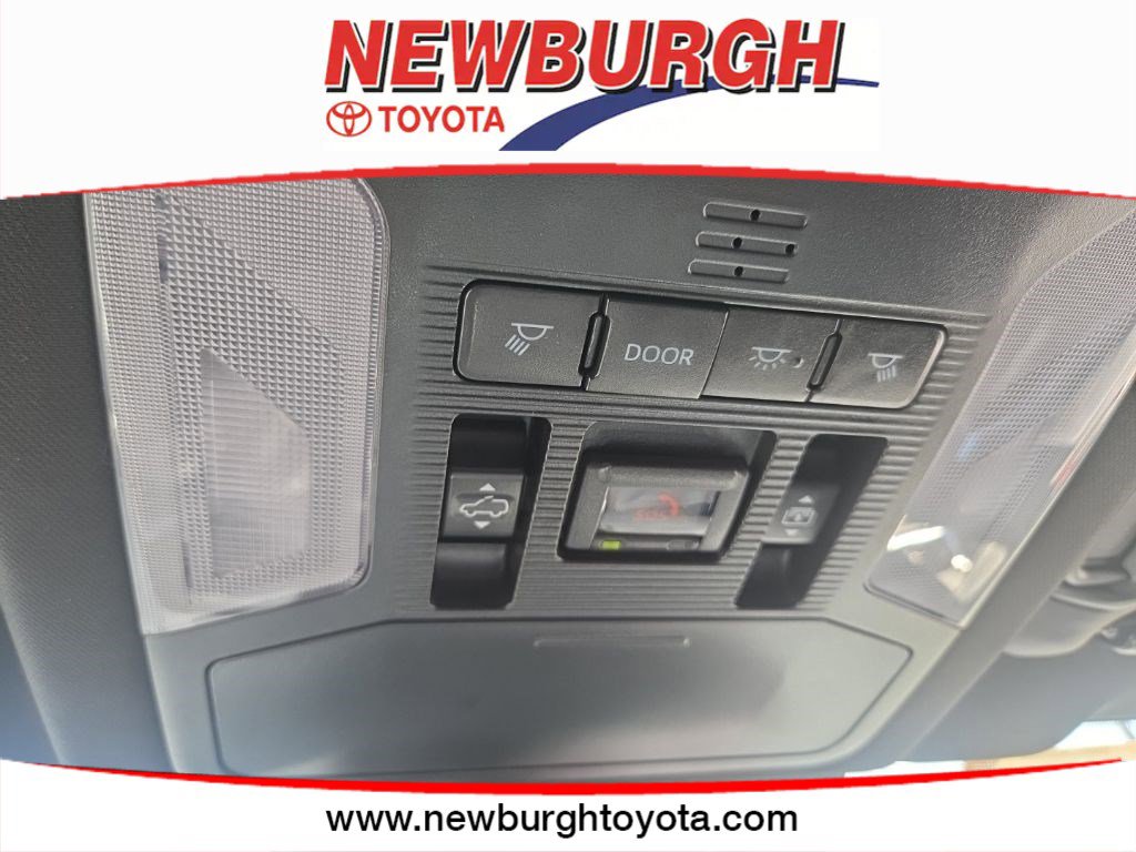 2023 Toyota RAV4 XSE - Photo 30