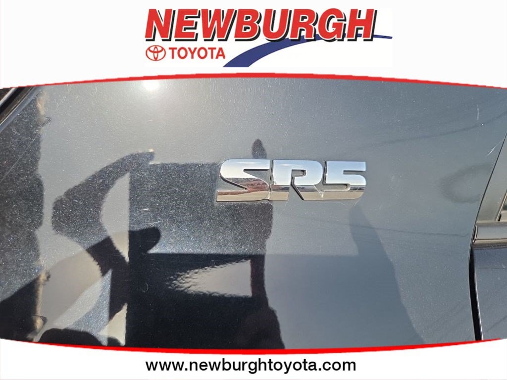 2021 Toyota 4Runner SR5 - Photo 13