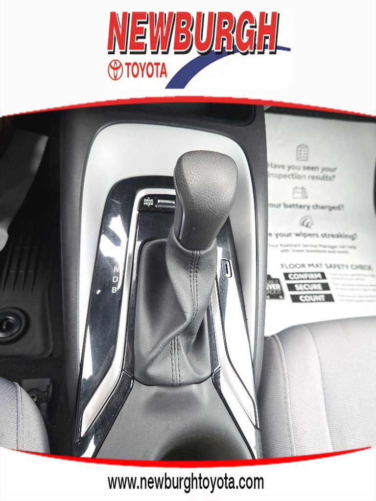 2024 Toyota Corolla SE - Photo 24
