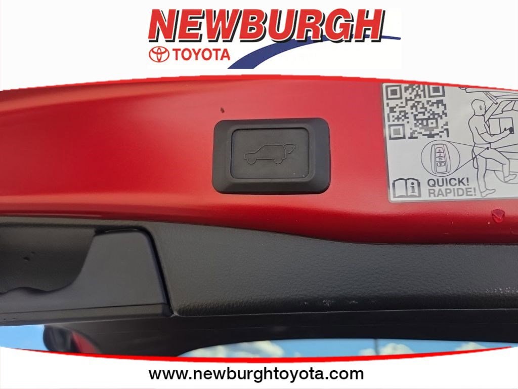 2023 Toyota RAV4 XSE - Photo 14