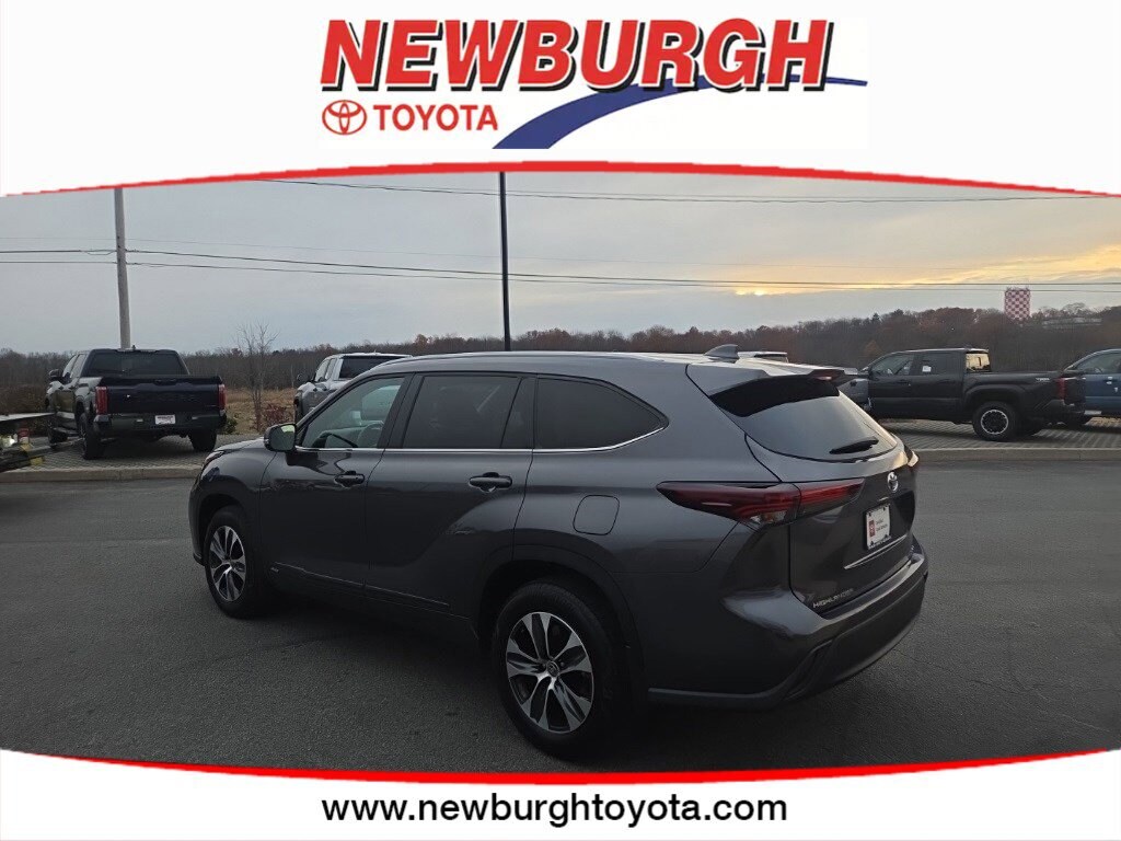 Certified 2025 Toyota Highlander Hybrid XLE SUV