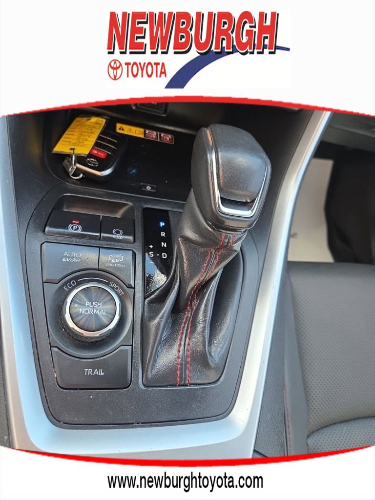 2023 Toyota RAV4 XSE - Photo 25