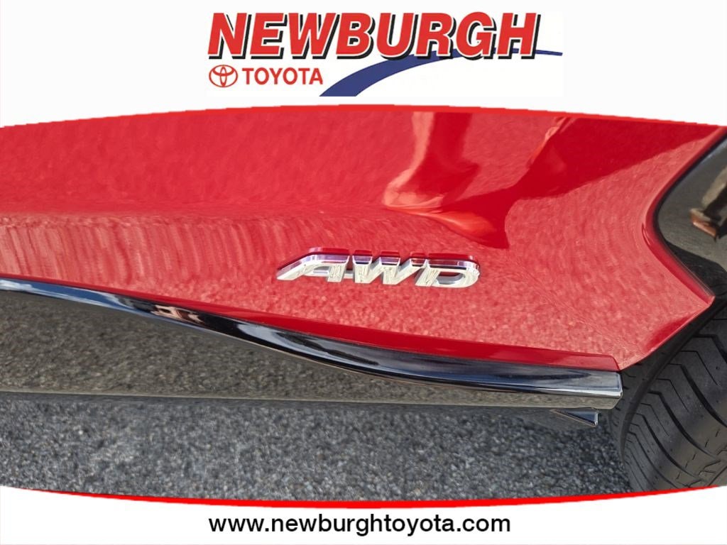 2023 Toyota RAV4 XSE - Photo 9