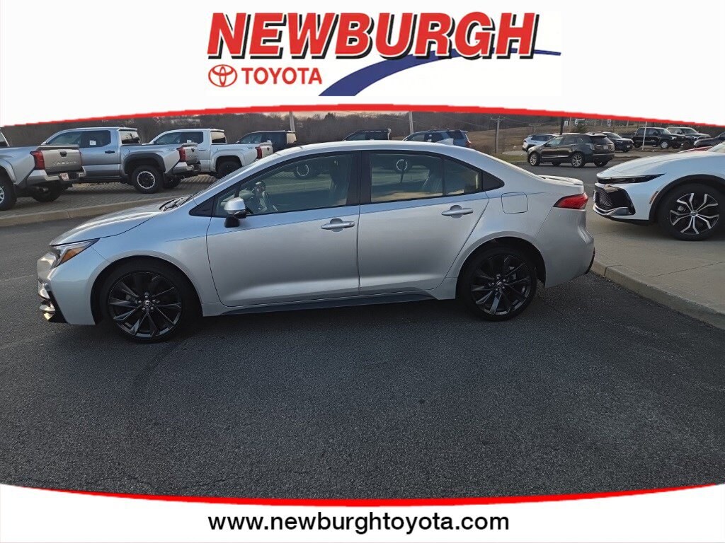 2023 Toyota Corolla SE photo 2