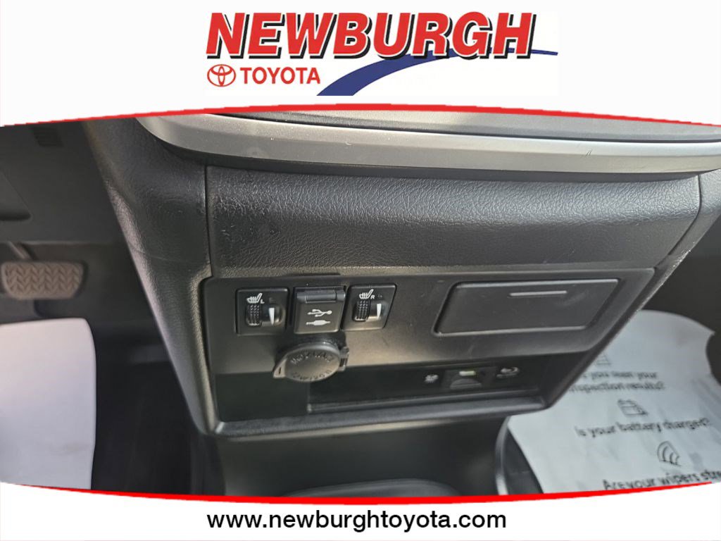 2020 Toyota Sienna SE Premium - Photo 30
