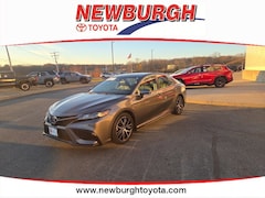 2022 Toyota Camry SE Sedan