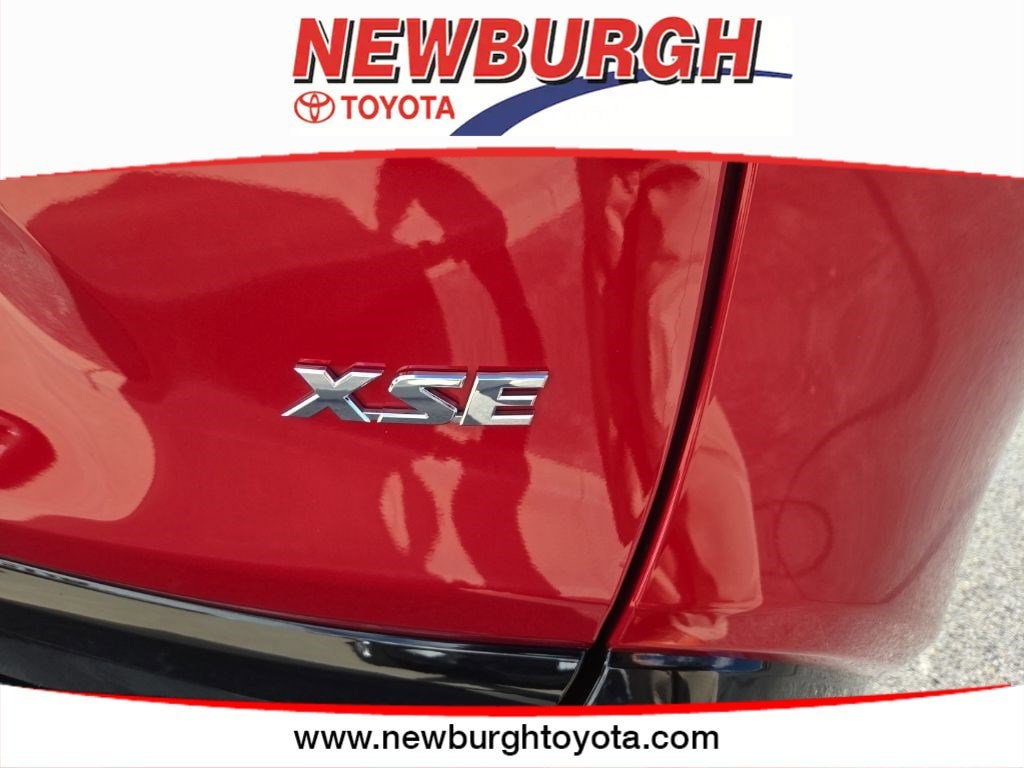 2023 Toyota RAV4 XSE - Photo 11