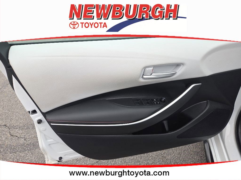 2024 Toyota Corolla SE - Photo 15