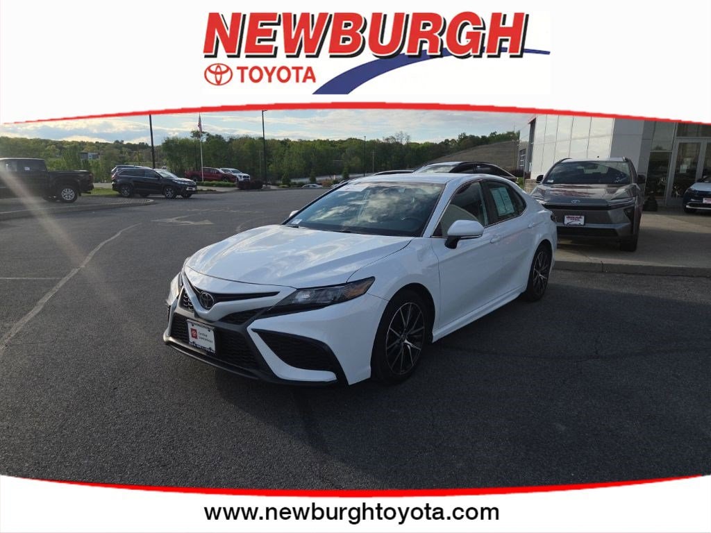 2023 Toyota Camry Sedan 