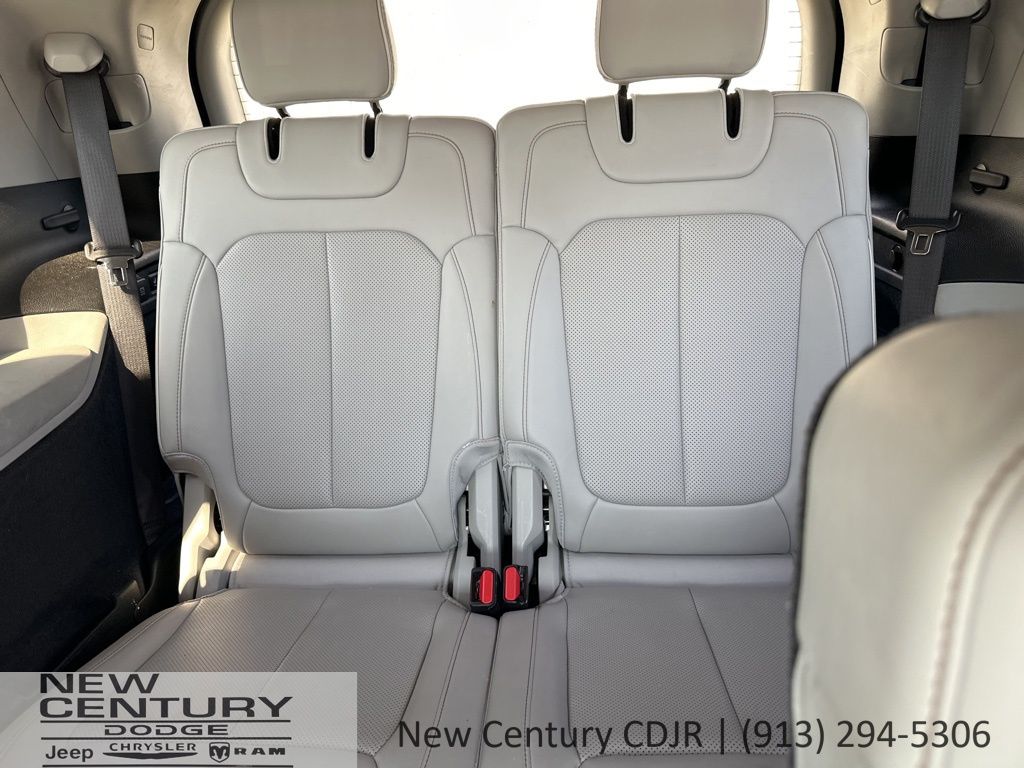 2022 Jeep Grand Cherokee L Overland - Photo 15