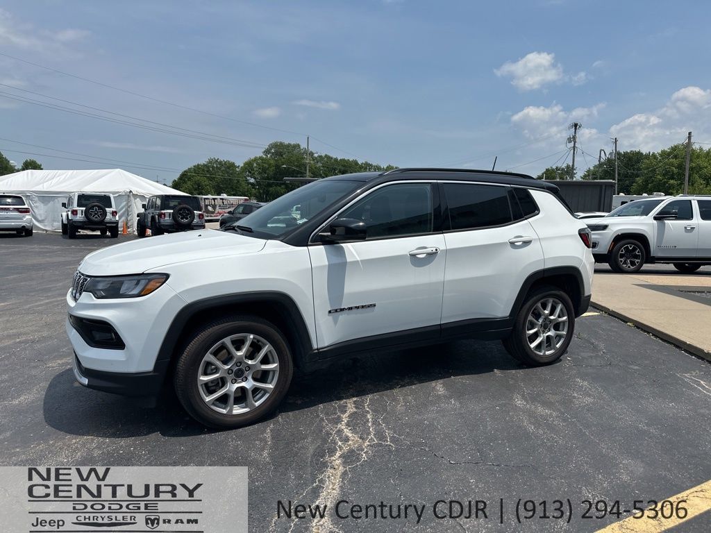 2025 Jeep Compass SUV 