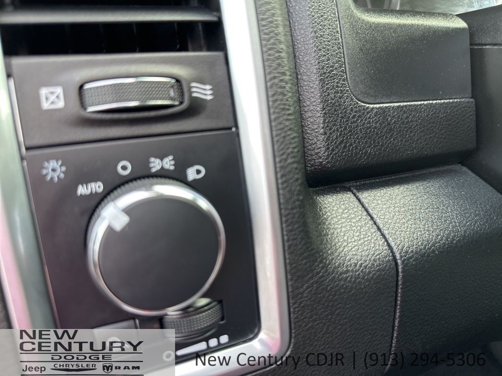 2023 RAM Ram 1500 Classic SLT - Photo 12