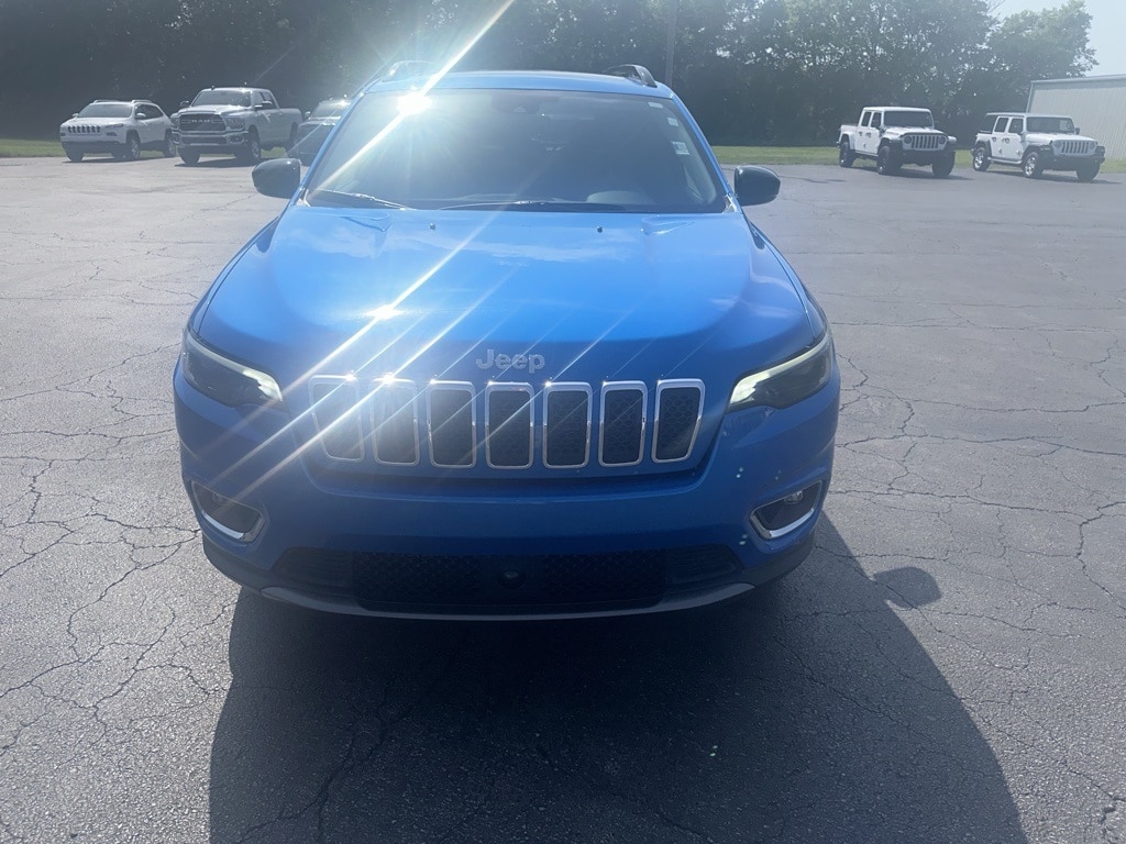 Used 2022 Jeep Cherokee Limited with VIN 1C4PJMDX5ND516977 for sale in Kansas City