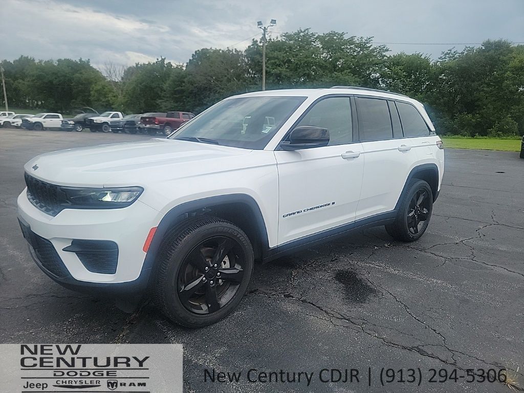 2023 Jeep Grand Cherokee SUV 