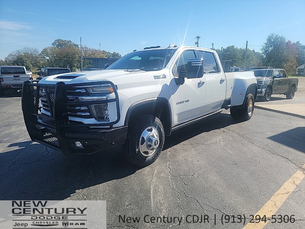 Used 2022 Chevrolet Silverado 3500HD High Country with VIN 1GC4YVEY0NF157876 for sale in Kansas City