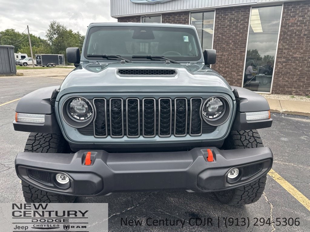 Used 2026 Jeep Gladiator Mojave with VIN 1C6RJTEG2TL151038 for sale in Kansas City
