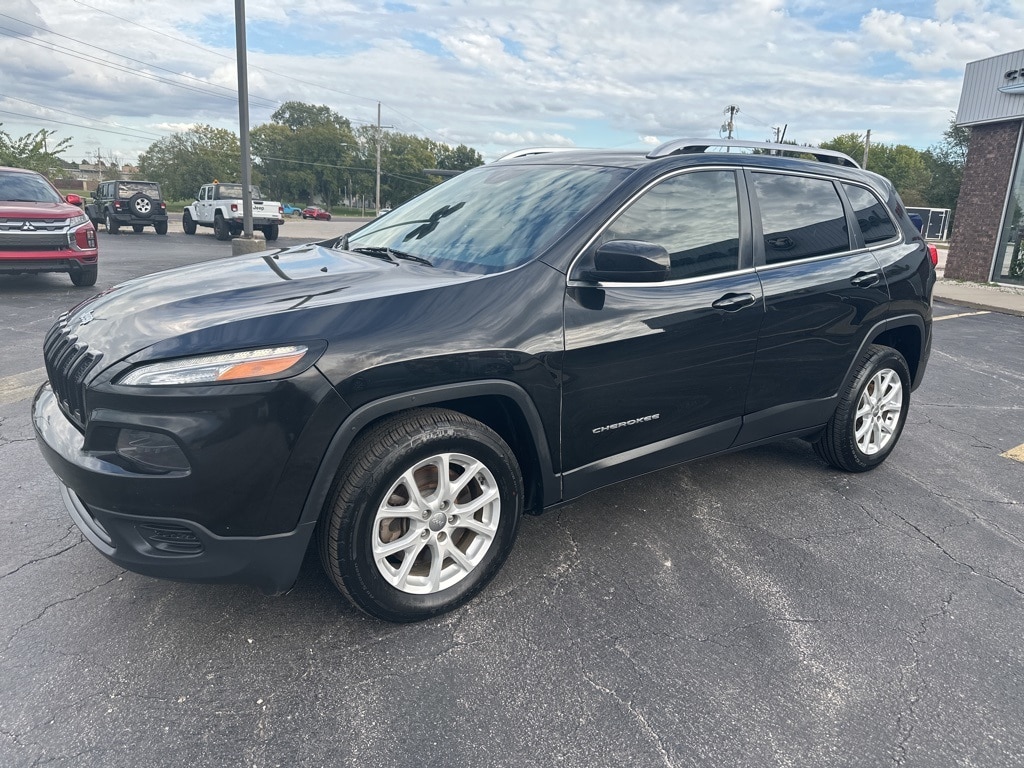 Used 2017 Jeep Cherokee Latitude SUV