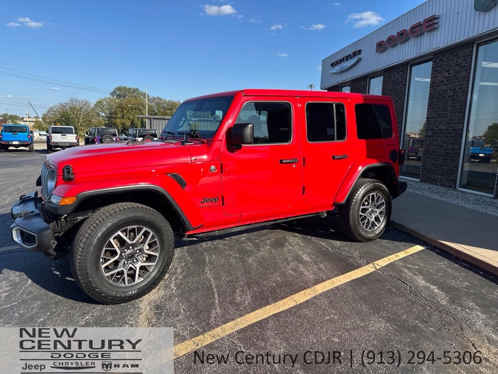 Used 2025 Jeep Wrangler 4-Door Sahara with VIN 1C4PJXEN3SW546963 for sale in Kansas City