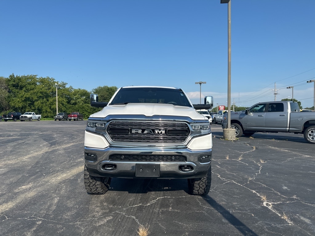 Used 2019 RAM Ram 1500 Pickup Limited with VIN 1C6SRFHTXKN621551 for sale in Kansas City
