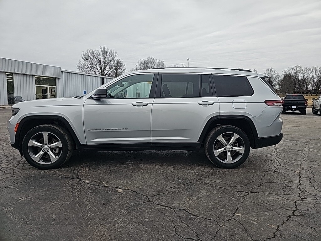 Used 2021 Jeep Grand Cherokee L Limited with VIN 1C4RJKBG0M8139997 for sale in Kansas City