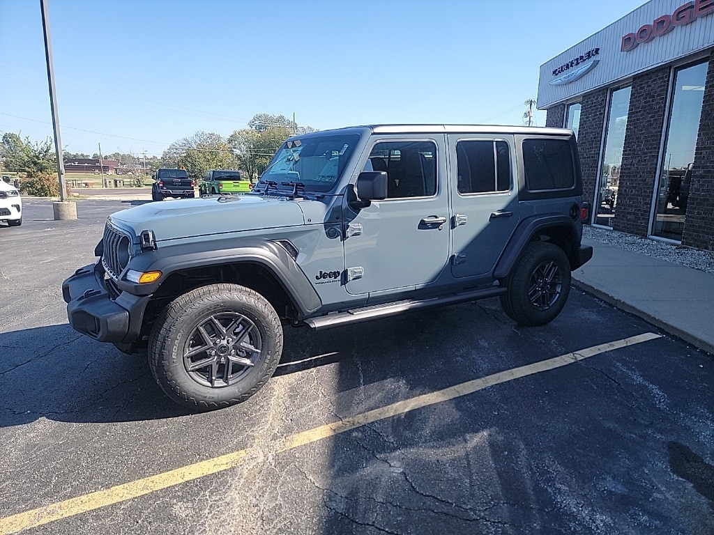 2026 Jeep Wrangler 4-Door Sport S's photo