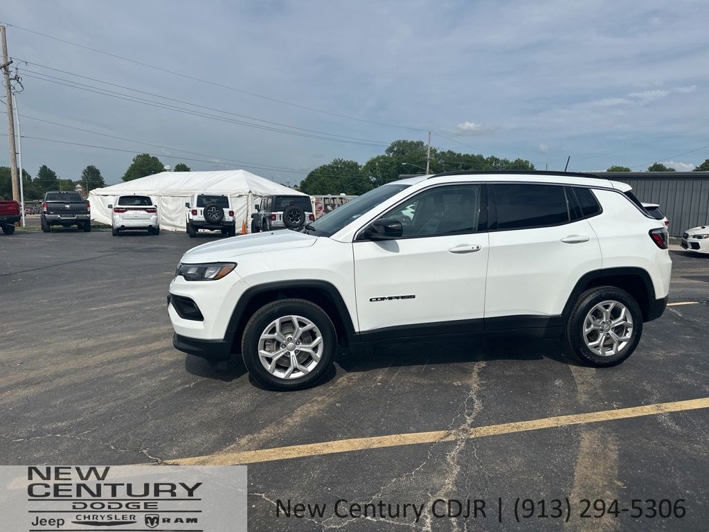 2024 Jeep Compass Latitude 4X4's photo