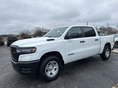 2025 Ram 1500 TRADESMAN CREW CAB 4X4 5'7 BOX Pickup