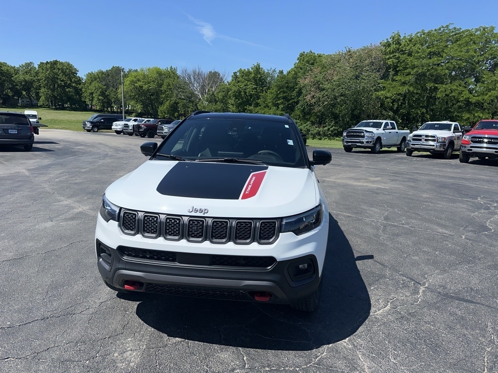 Used 2023 Jeep Compass Trailhawk with VIN 3C4NJDDN2PT566514 for sale in Kansas City
